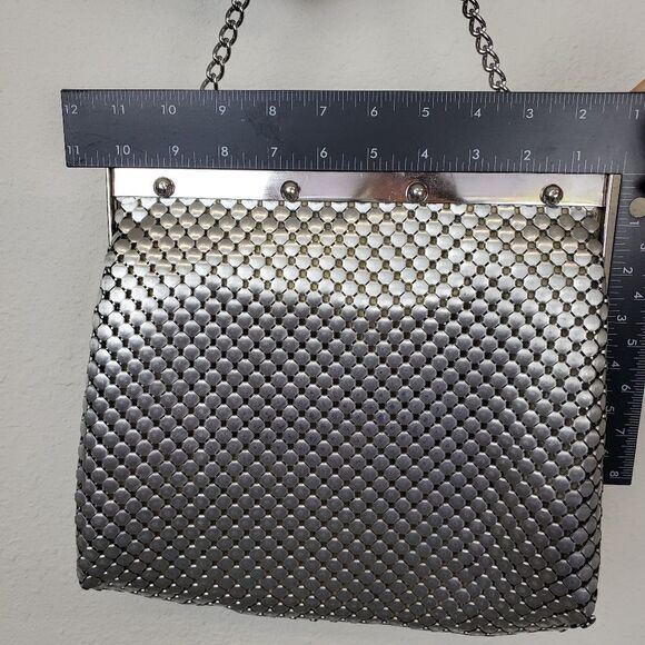 Whiting and Davis oversized metal mesh purse - Picture 3 of 8